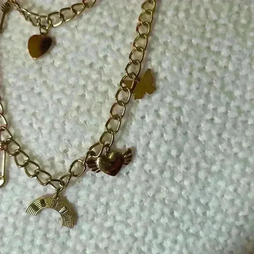Pendant chains